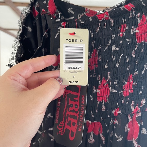 NWT Torrid Tripp Heart Nail Dress Size 0 - Picture 4 of 5